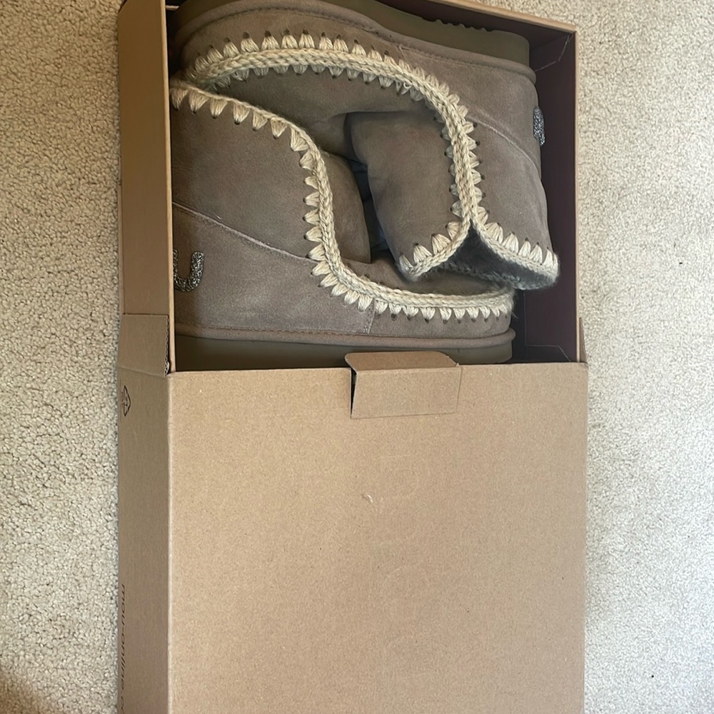 Mou Boots
